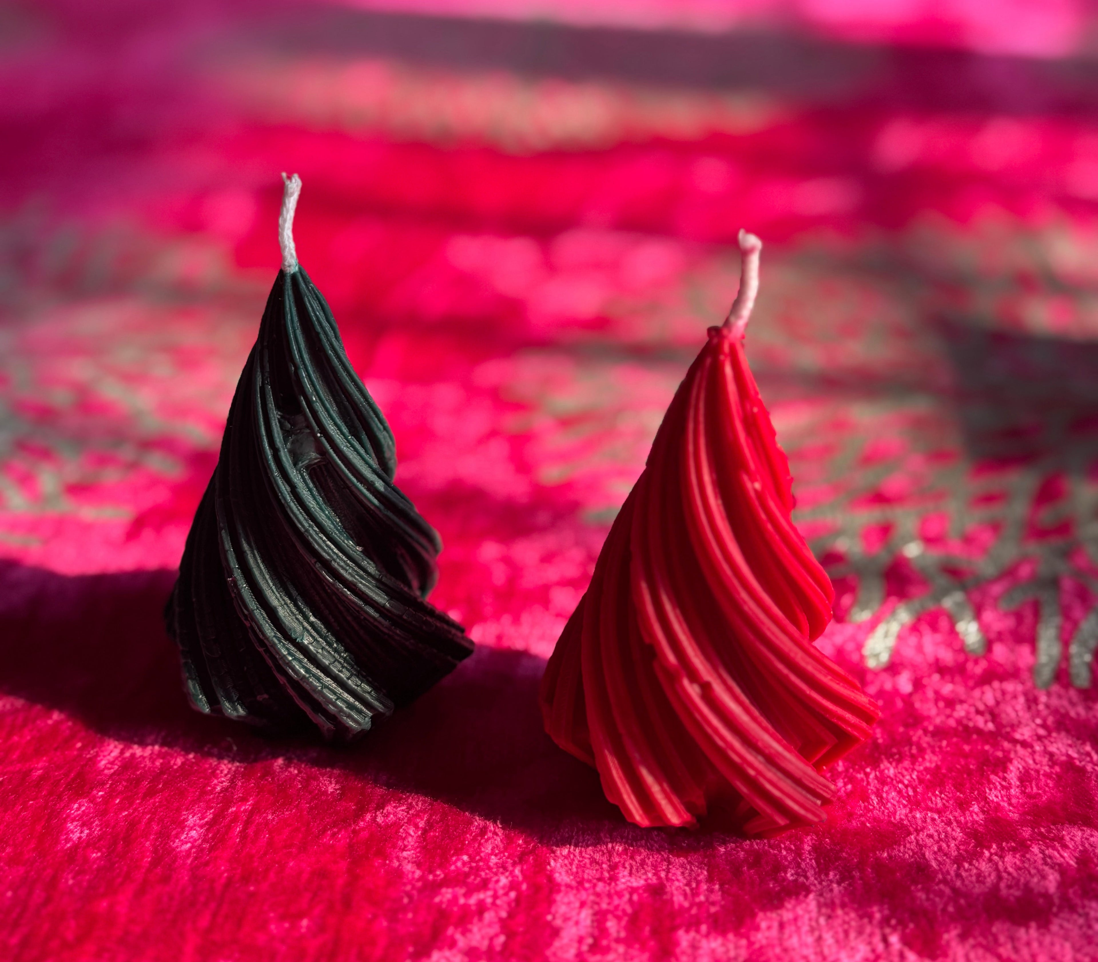 TWILIGHT CHRISTMAS TREE CANDLE SET