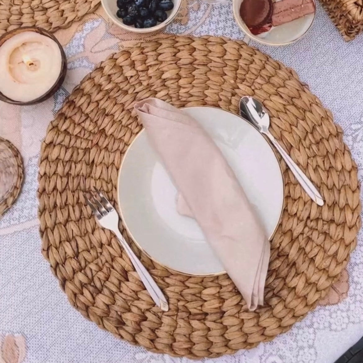 ROUND PLACEMENT MATS