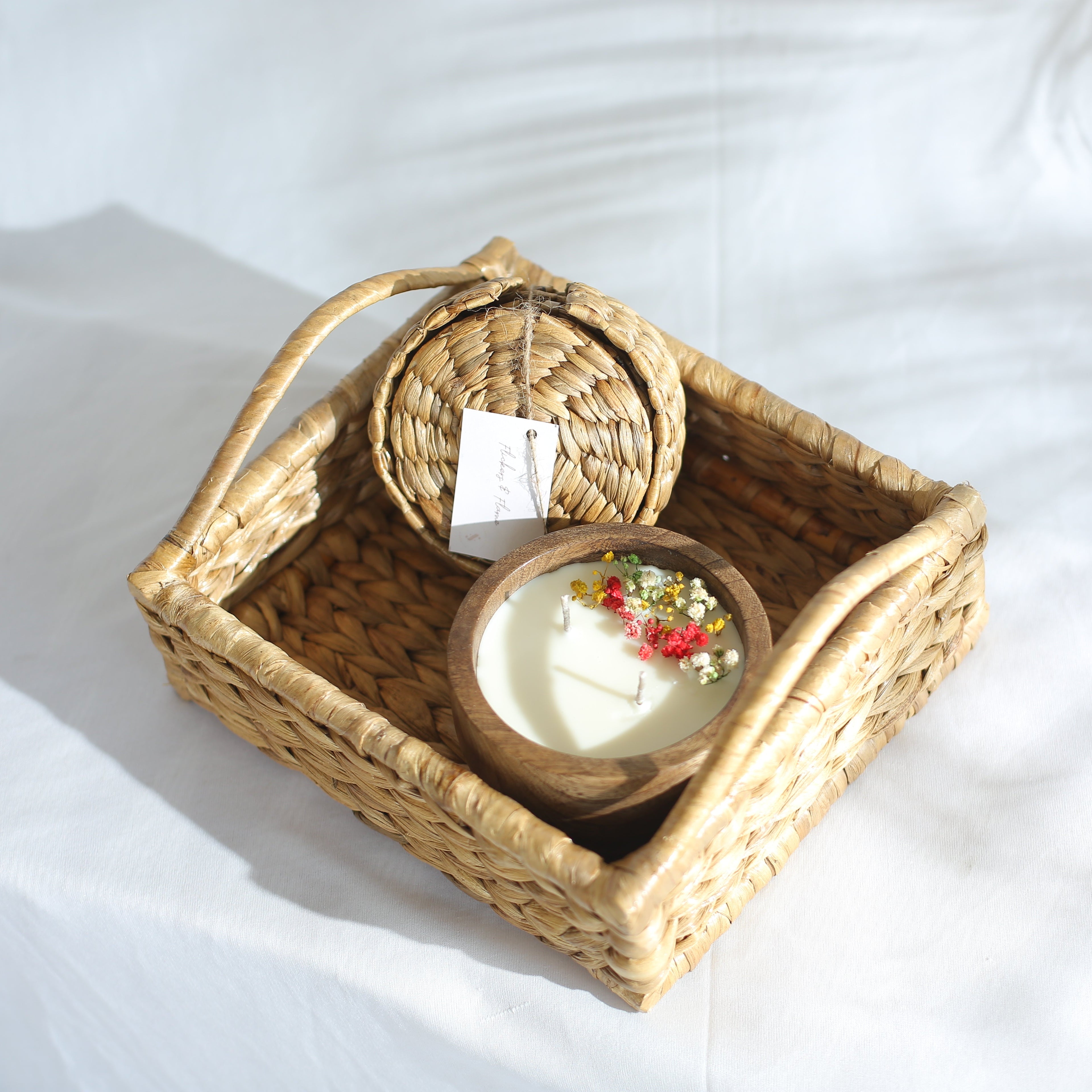 FESTIVE GLOW GIFT HAMPER