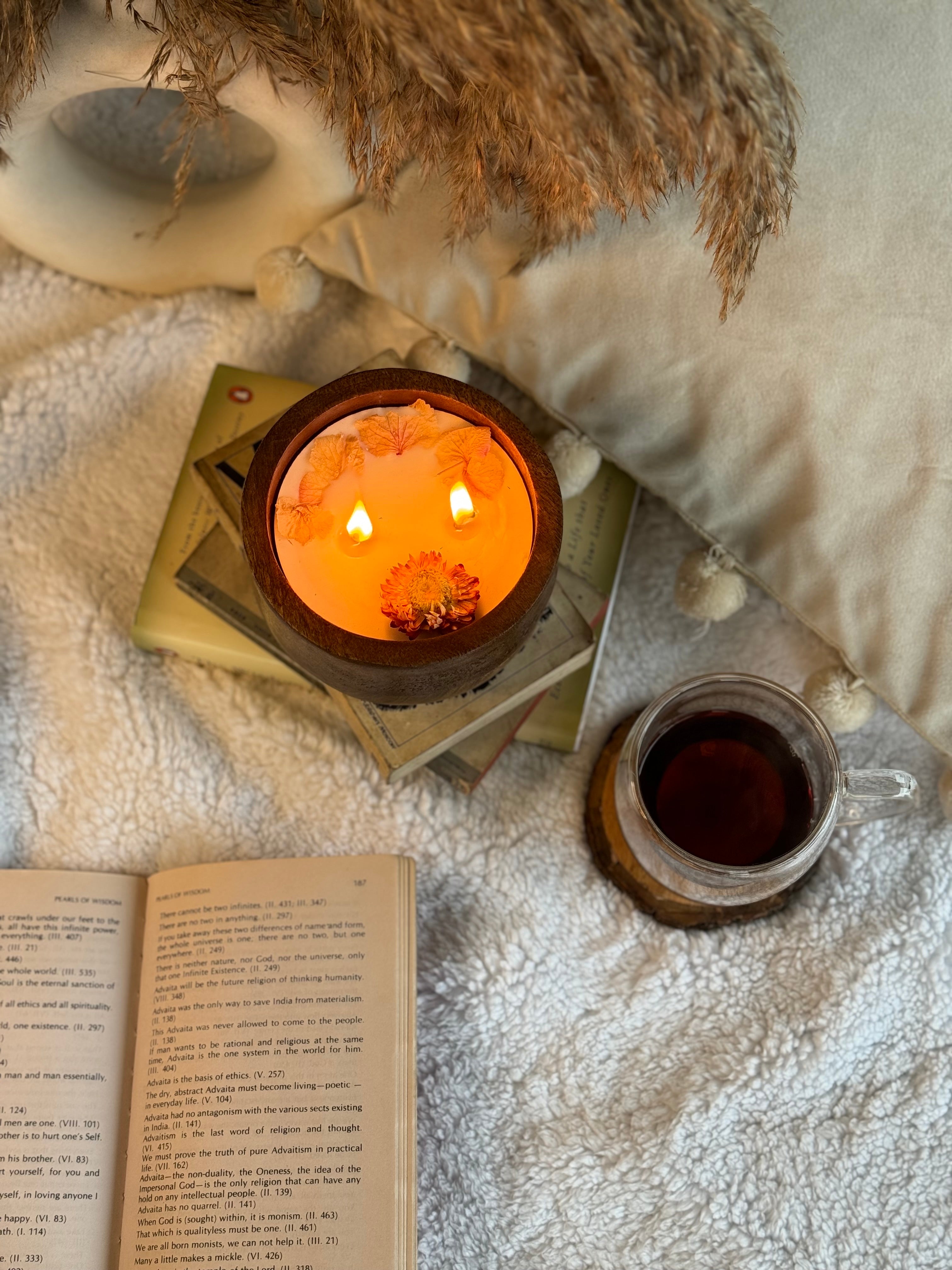 BLOSSOM WOODEN CANDLE