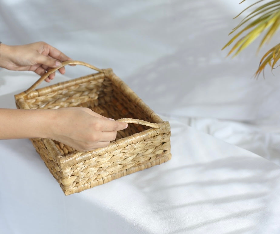 WATER HYACINTH SQUARE TRAY