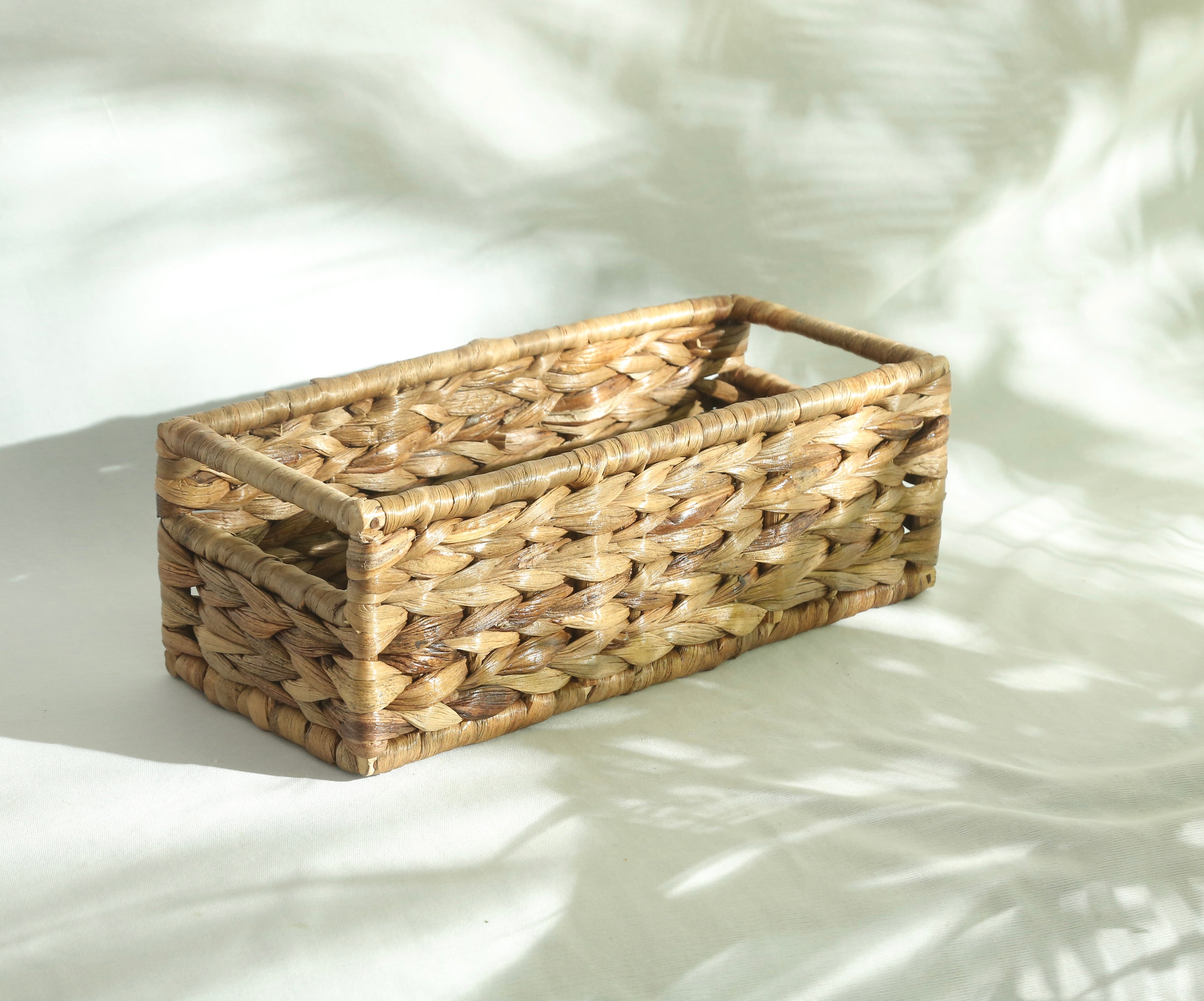 WATER HYACINTH RECTANGULAR TRAY