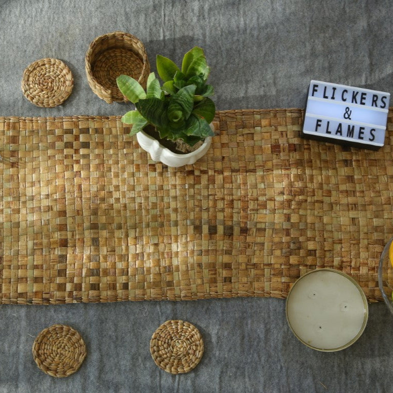 TABLE RUNNER