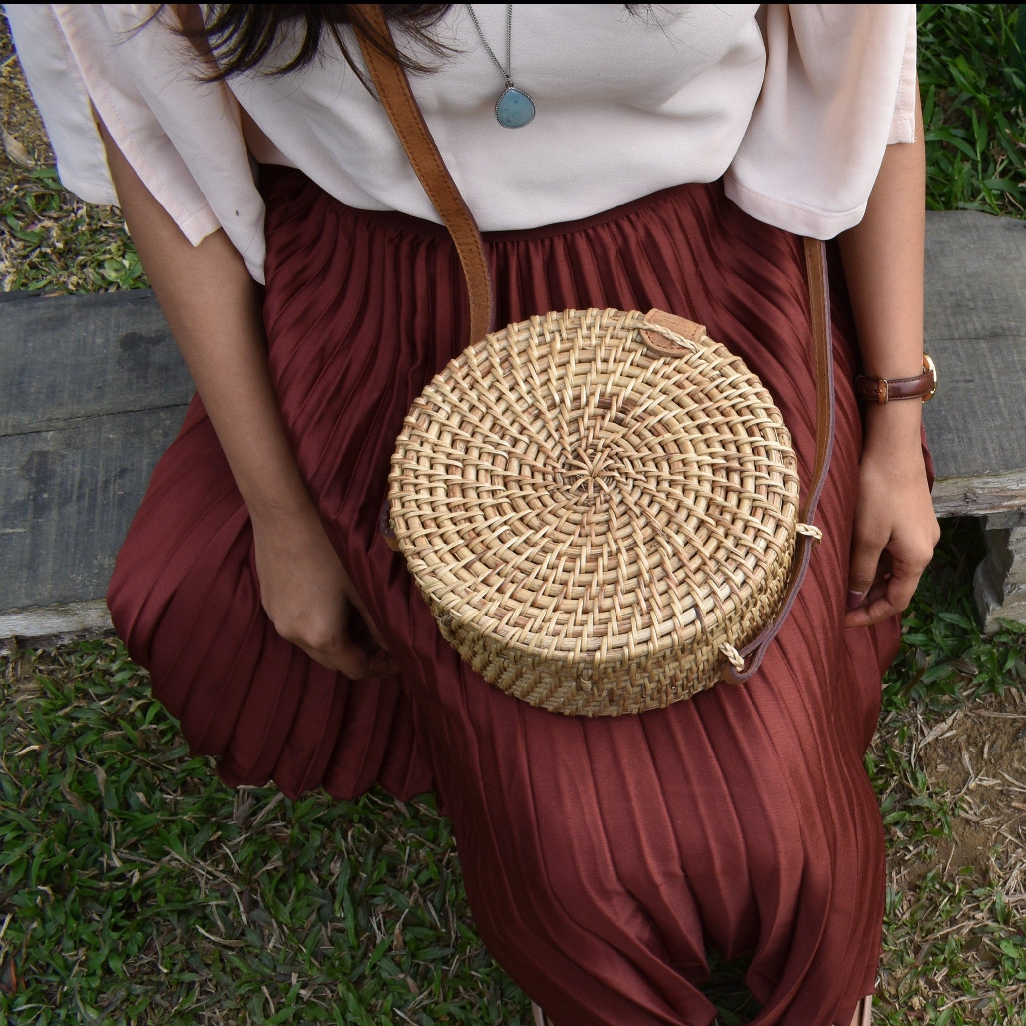 NATURAL CANE SLING BAG