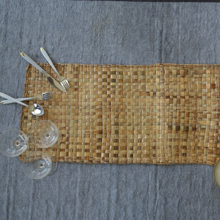 TABLE RUNNER