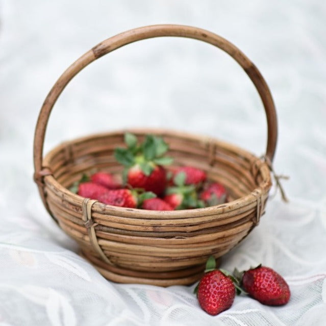HOOP CANE BASKET